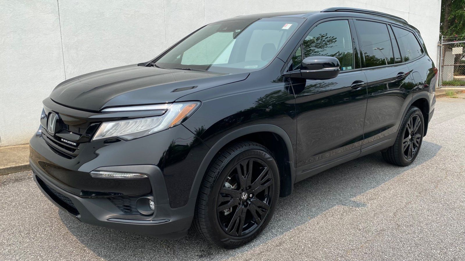 Used 2021 Honda Pilot Special Edition image 3