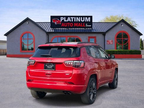 Used 2022 Jeep Compass Limited image 4