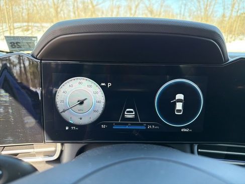 Certified 2023 Hyundai Elantra Limited image 22