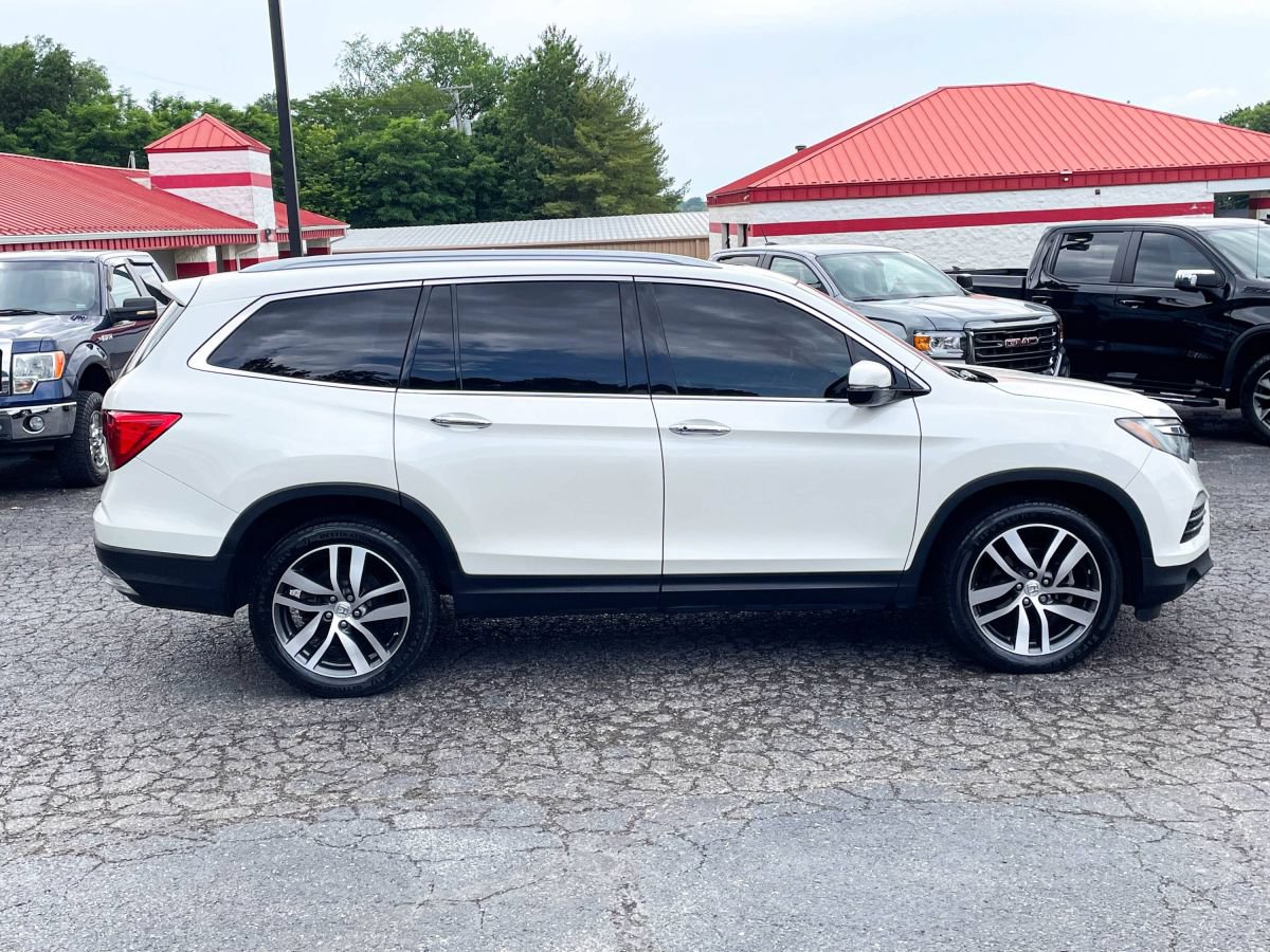 Used 2018 Honda Pilot Elite image 4