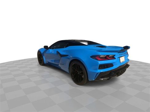 Used 2025 Chevrolet Corvette Z06 image 11