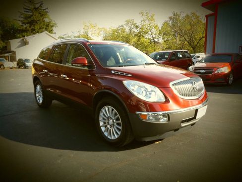 Used 2011 Buick Enclave CX w/ Driver Confidence Package image 5