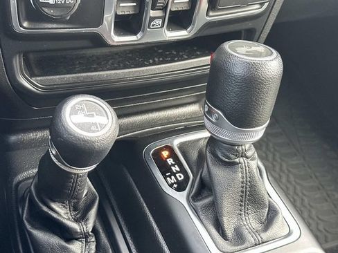 Used 2022 Jeep Wrangler Unlimited Sport AWD/4WD image 30