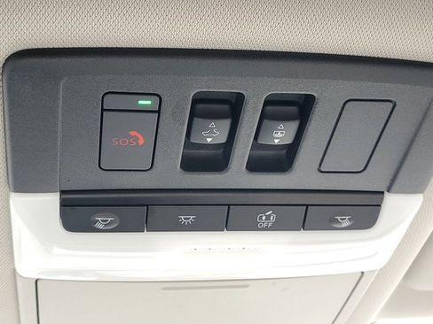 Certified 2023 Nissan Rogue SV w/ SV Premium Package image 20