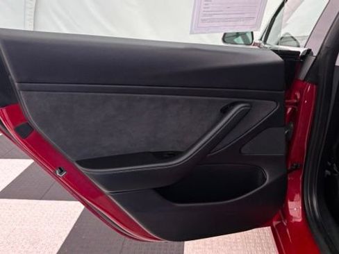 Used 2019 Tesla Model 3 Long Range RWD image 17