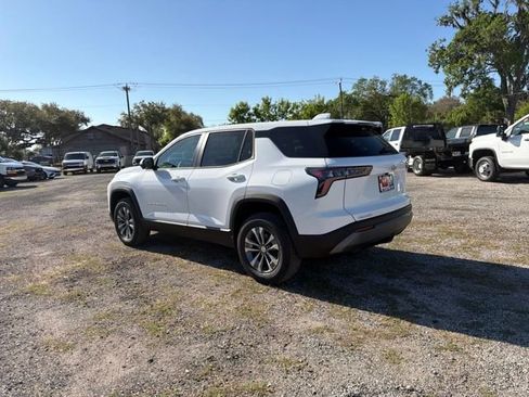 New 2026 Chevrolet Equinox LT w/ Safety and Technology Package FWD image 7