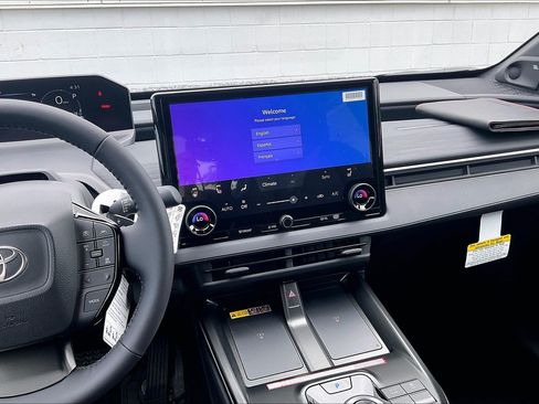 New 2026 Toyota C-HR AWD/4WD image 9