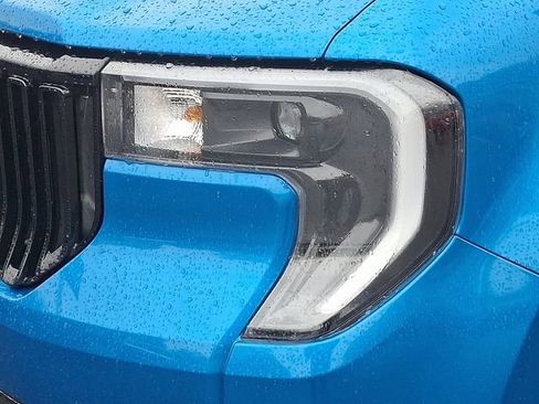 Used 2025 Ford Maverick Lobo image 9