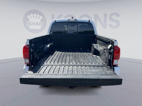 Used 2023 Toyota Tacoma SR AWD/4WD image 23