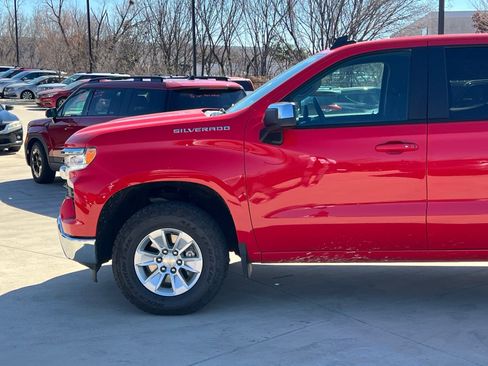 Used 2025 Chevrolet Silverado 1500 LT image 7
