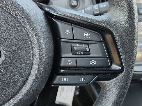 Used 2024 Subaru Crosstrek 2.0i image 17