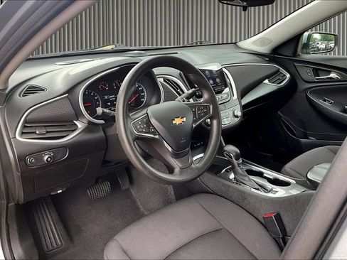 Used 2024 Chevrolet Malibu LT FWD image 15
