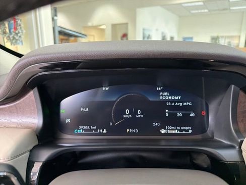 Used 2020 Lincoln Aviator Reserve w/ Elements Package Plus image 17