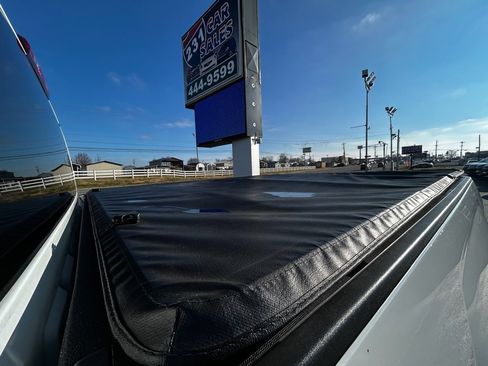 Used 2018 GMC Sierra 2500 SLT w/ Duramax Plus Package image 10