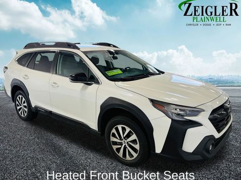 Used 2024 Subaru Outback Premium AWD/4WD image 8