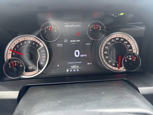 Used 2019 RAM 1500 Big Horn RWD image 13