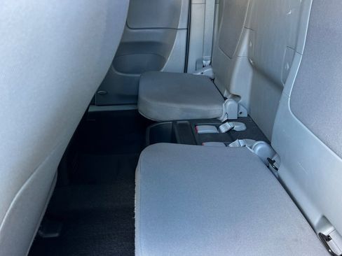 Used 2014 Toyota Tacoma PreRunner w/ SR5 Package image 14