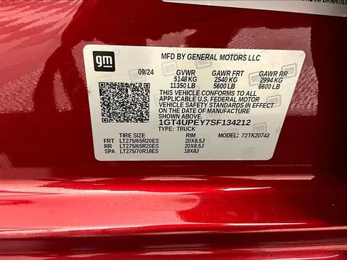 Used 2025 GMC Sierra 2500 AT4 w/ AT4 Premium Plus Package AWD/4WD image 19
