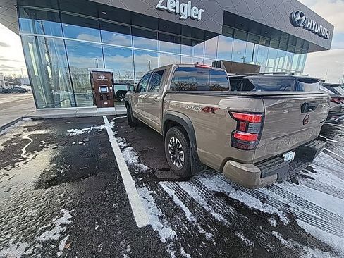 Used 2024 Nissan Frontier PRO-4X w/ Pro Convenience Package image 8