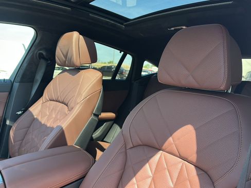 New 2026 BMW X6 xDrive40i image 11