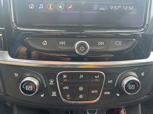 Used 2020 Chevrolet Traverse Premier w/ Redline Edition AWD/4WD image 18