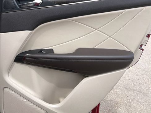 Used 2018 Lincoln MKC Reserve AWD/4WD image 35