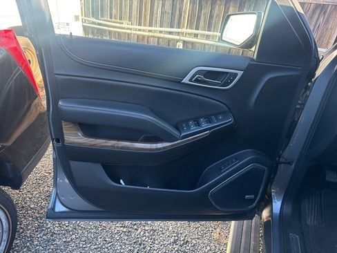 Used 2020 GMC Yukon XL Denali w/ Open Road Package image 18