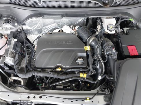 Used 2026 Chevrolet Trax RS w/ Sunroof Package FWD image 30