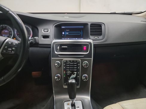 Used 2012 Volvo S60 T5 image 20