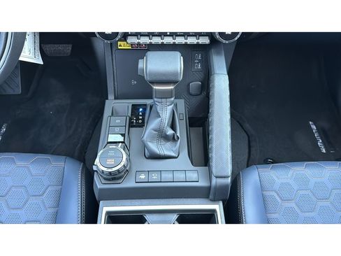 New 2026 Toyota 4Runner Platinum AWD/4WD image 31