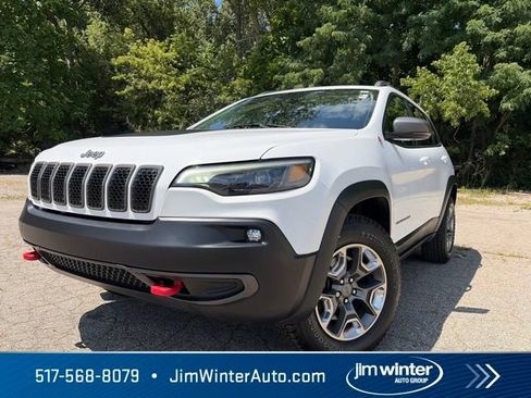 Used 2019 Jeep Cherokee Trailhawk w/ Cold Weather Group AWD/4WD image 1