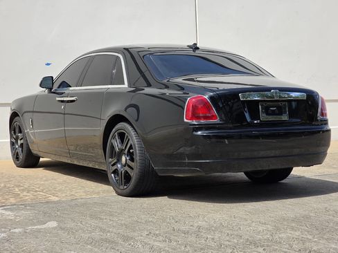 Used 2016 Rolls-Royce Ghost RWD image 4