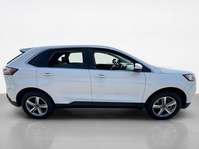 Used 2024 Ford Edge SEL w/ Convenience Package