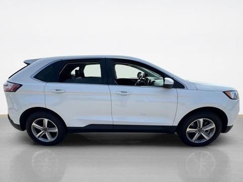 Used 2024 Ford Edge SEL w/ Convenience Package AWD/4WD image 2