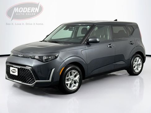 Used 2023 Kia Soul LX w/ Option Group 015 image 1