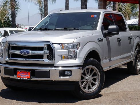 Used 2017 Ford F150 XLT image 4