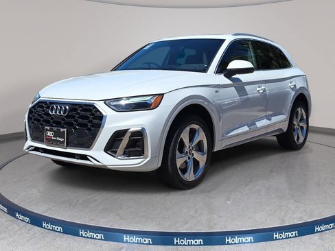 Used 2023 Audi Q5 2.0T Premium Plus w/ Premium Plus Package AWD/4WD image 1