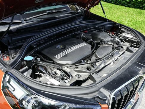 Used 2023 BMW X1 xDrive28i AWD/4WD image 16