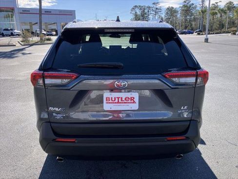 Certified 2025 Toyota RAV4 LE image 4