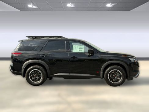 New 2026 Nissan Pathfinder Rock Creek AWD/4WD image 8