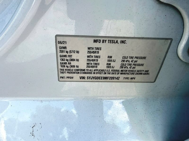 Used 2021 Tesla Model Y Long Range AWD/4WD image 40