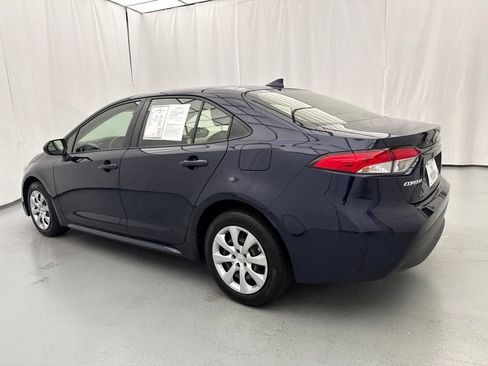 Used 2023 Toyota Corolla LE FWD image 5