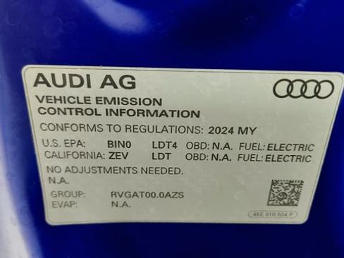 Used 2024 Audi Q8 e-tron Premium Plus AWD/4WD image 81