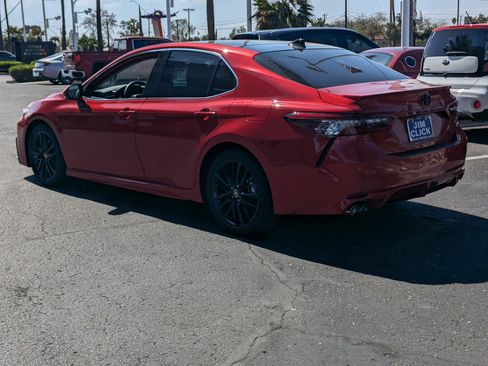 Used 2024 Toyota Camry XSE w/ Navigation Package image 4