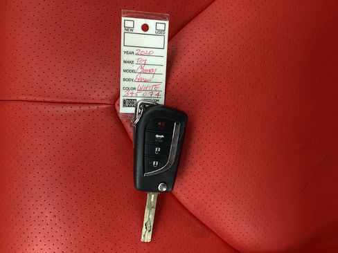 Used 2020 Toyota Camry SE image 39