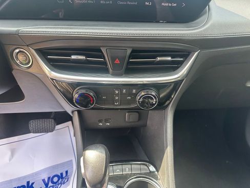 Used 2024 Buick Encore GX Sport Touring image 14