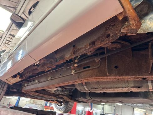 Used 2002 Ford Explorer XLS image 38