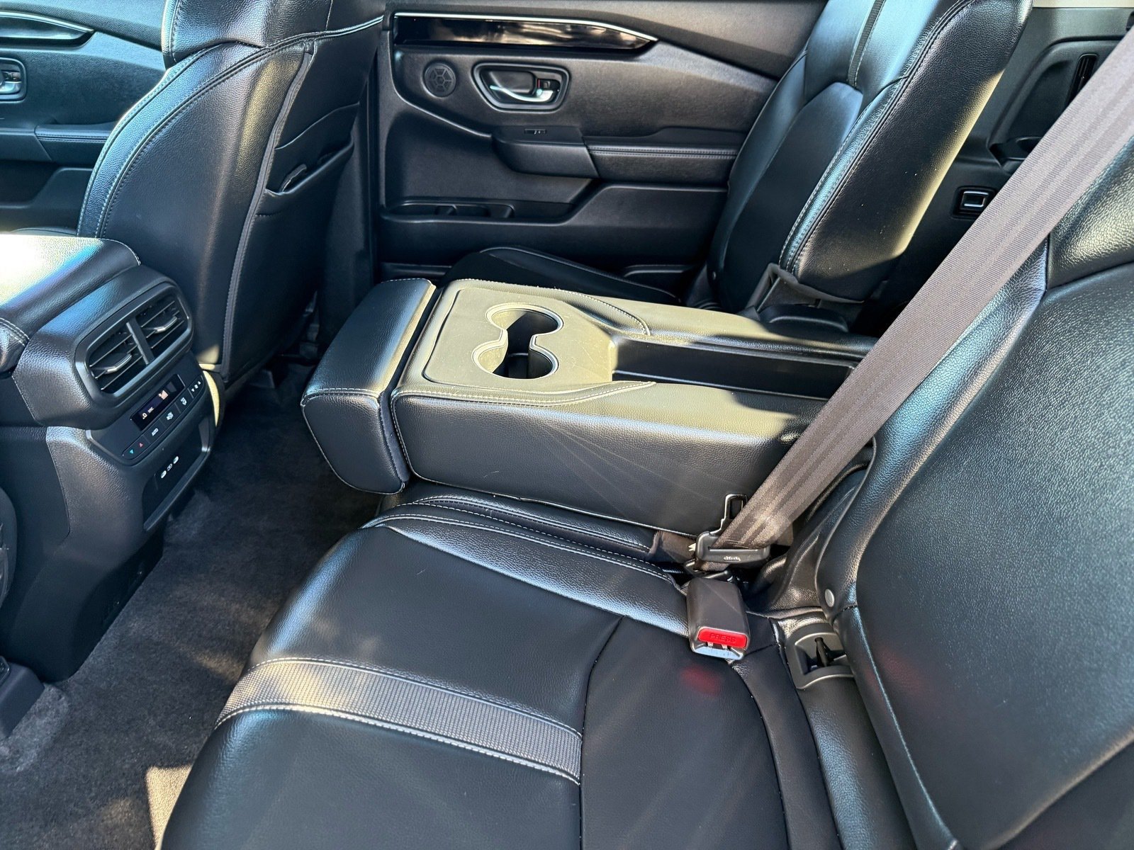 Used 2024 Honda Pilot EX-L image 27