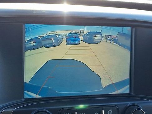 Used 2019 Chevrolet Silverado 1500 LT image 17