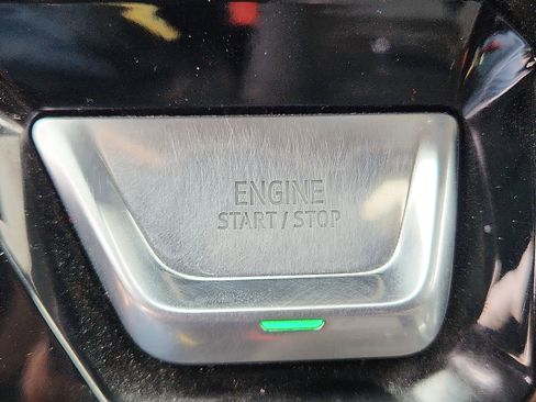 Used 2024 GMC Sierra 2500 Denali w/ Denali Reserve Package AWD/4WD image 17
